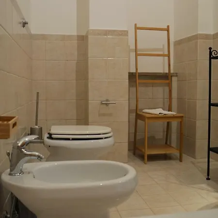 Dimora Paterno Guest house